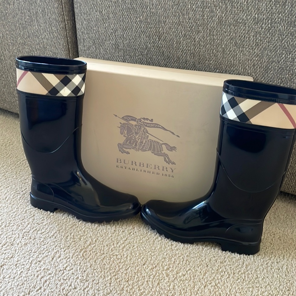 Burberry rain boots